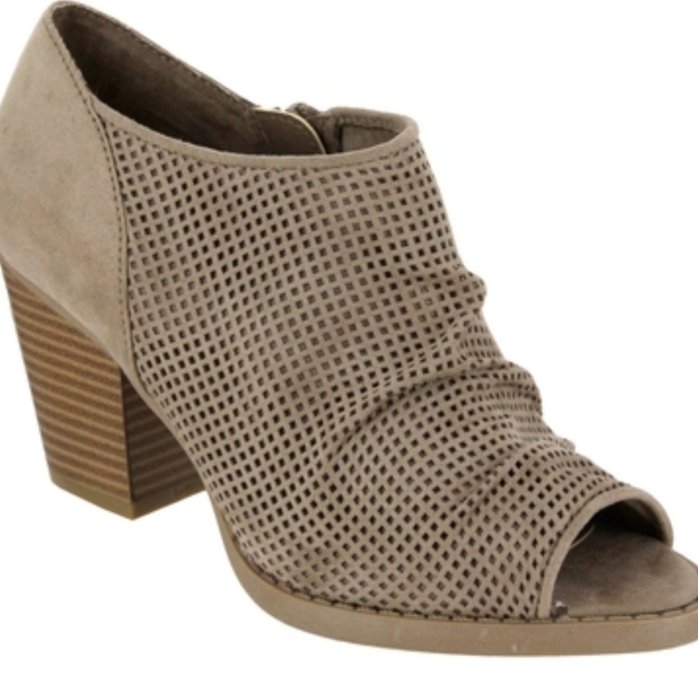 Mia Peep toe Booties sz 7.5
